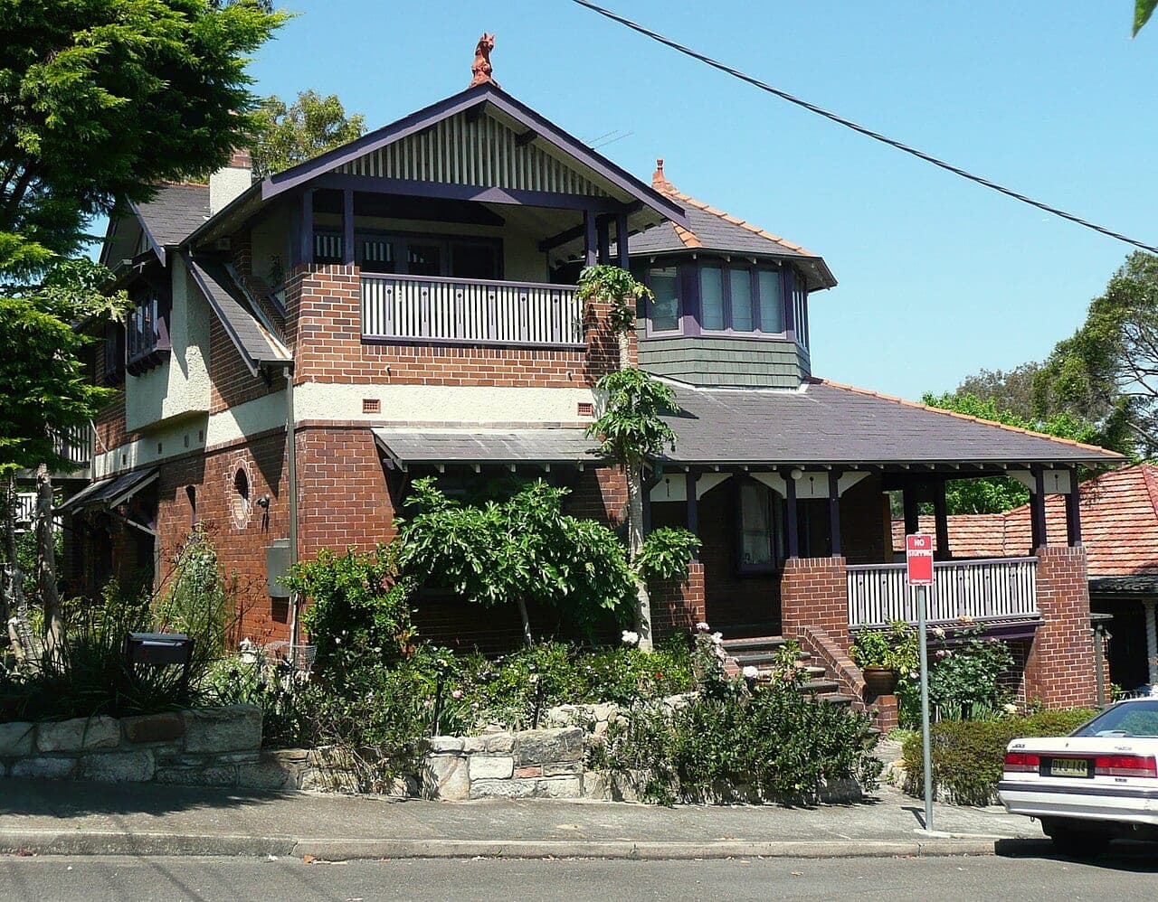 Freestanding federation bungalow